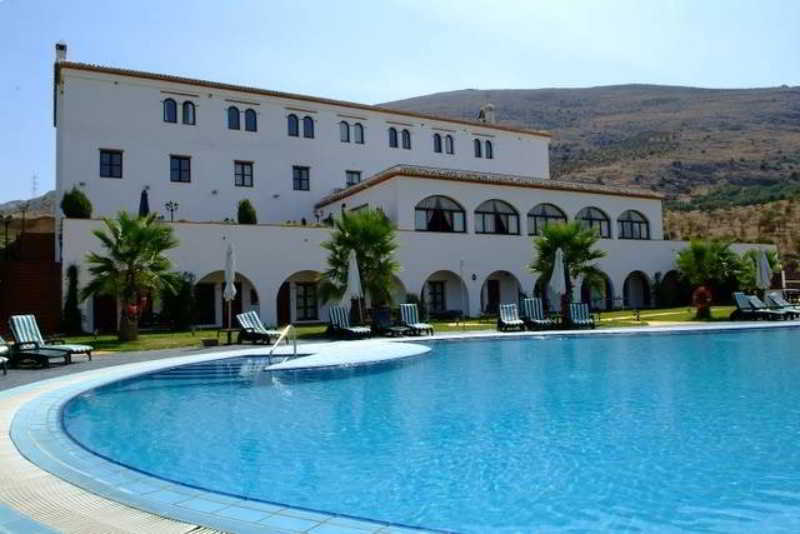Almazara Hotel Лоха Съоръжения снимка