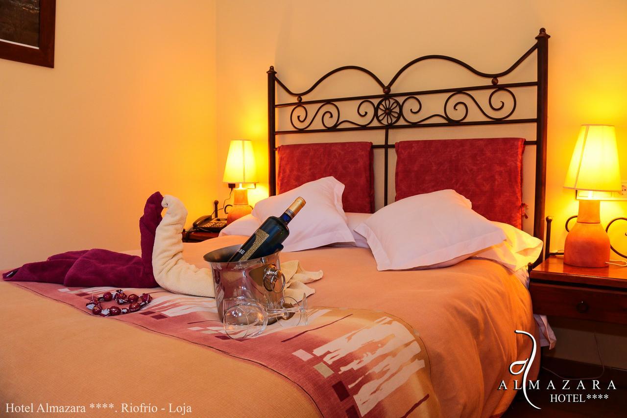 Almazara Hotel Лоха Екстериор снимка