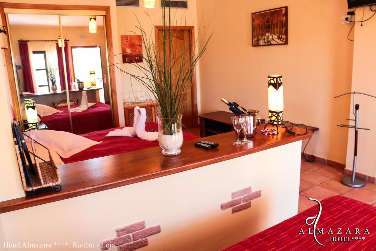 Almazara Hotel Лоха Екстериор снимка